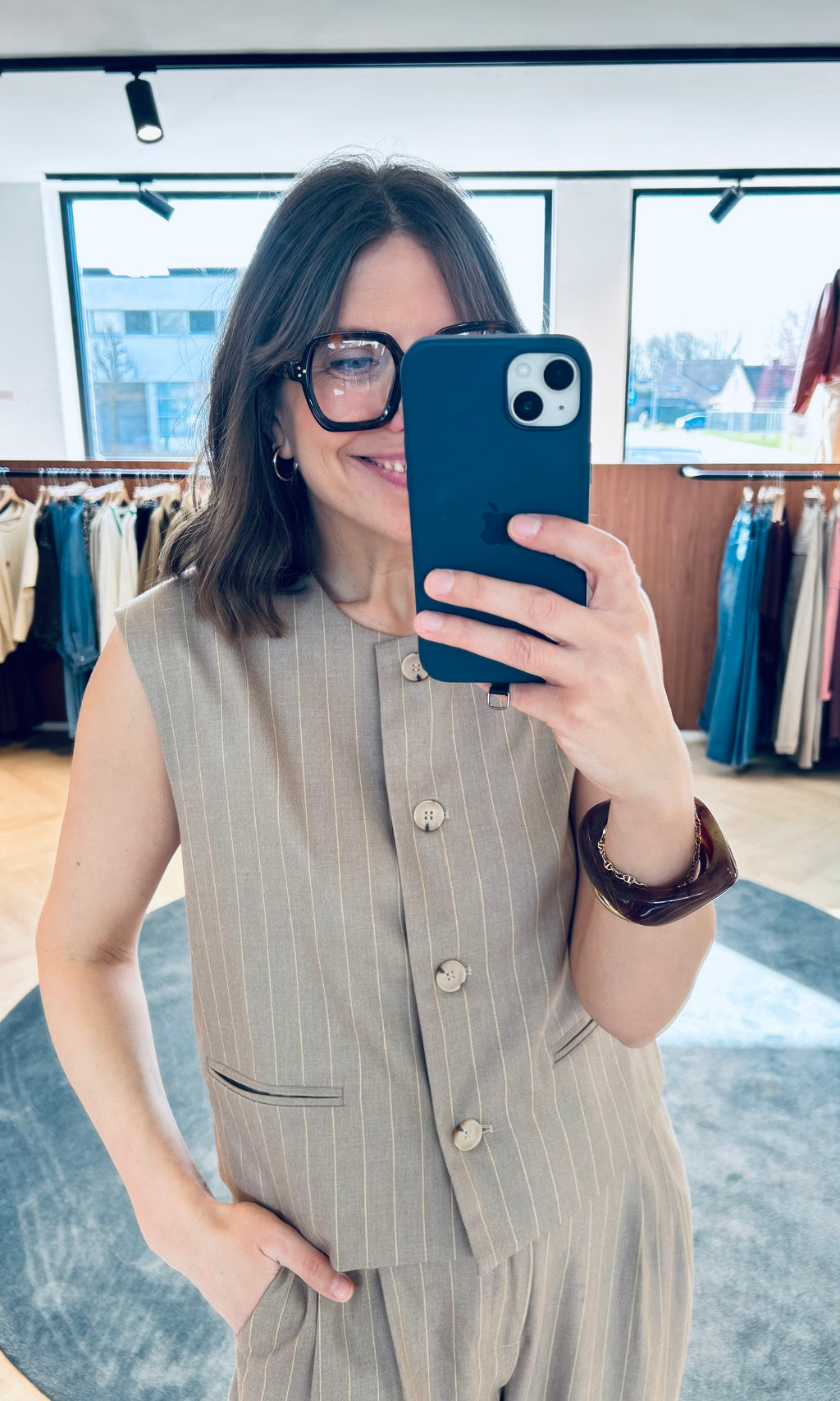 NOVIA SHORT WAISTCOAT
